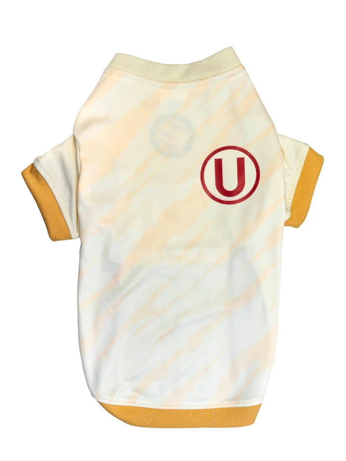 camiseta U local